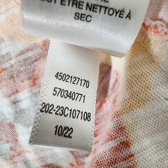 Chicos Top Tee Womens Sz 0 Small Spectrum Floral Tulip Hem Notch Neck 3/4 Sleeve - Picture 10 of 10